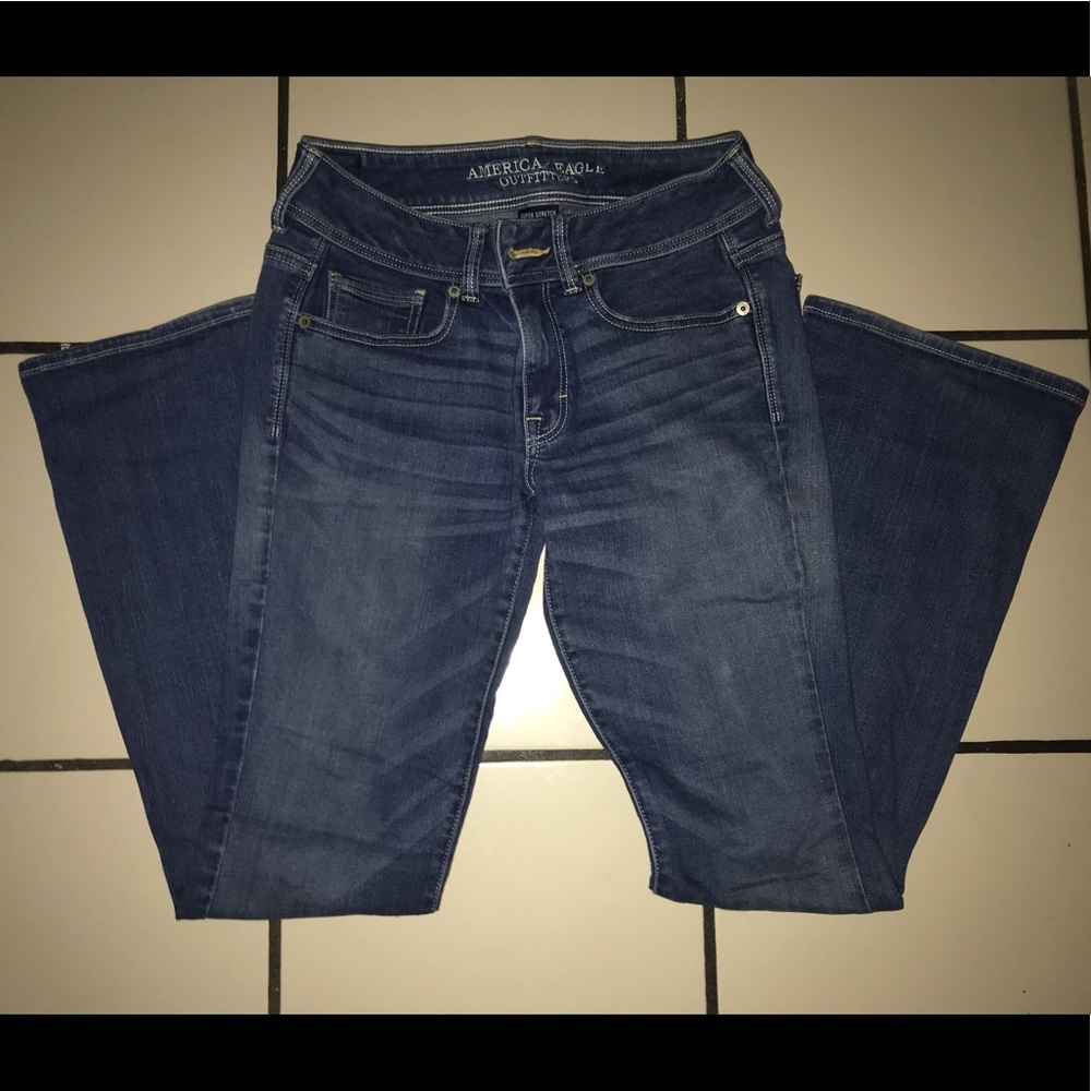 American Eagle Woman’s kick boot jeans size US 6
